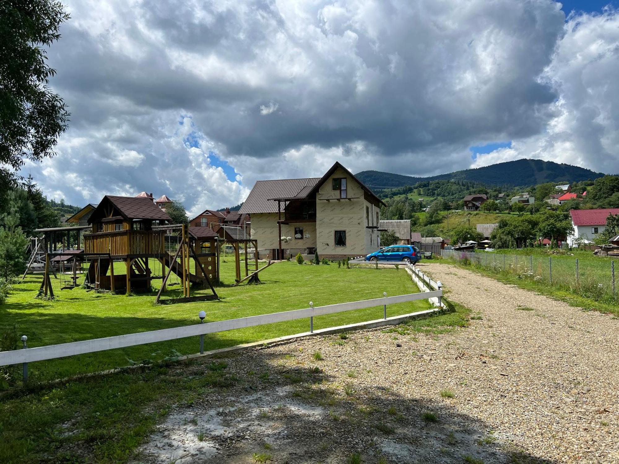 Villa Sokil House à Slavsko Extérieur photo